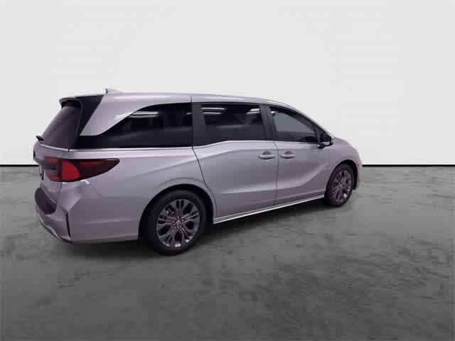 2025 Honda Odyssey Touring 9