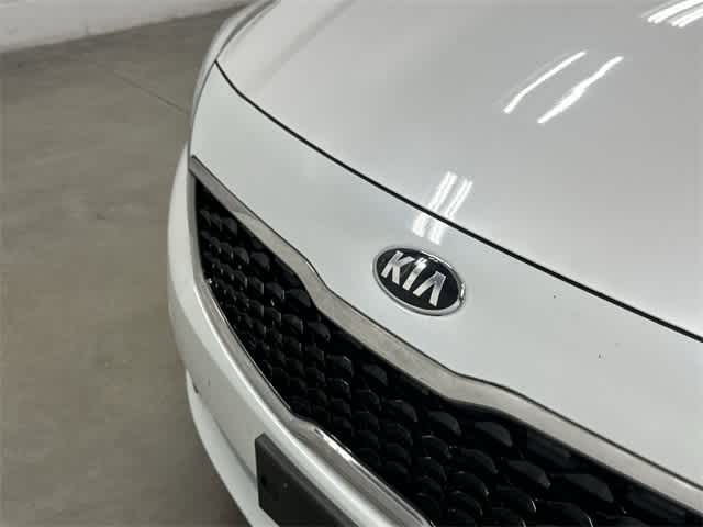 Thumbnail: 2018 Kia Forte - 30