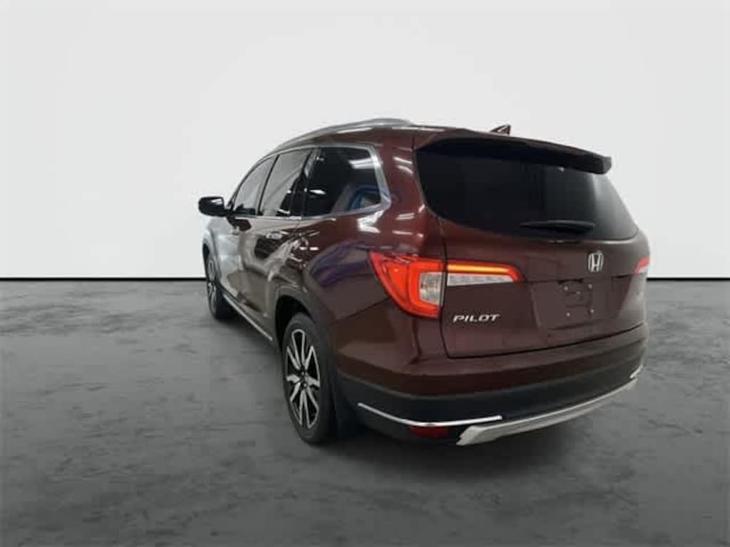 Certified 2019 Honda Pilot Touring 8-Passenger FWD SUV
