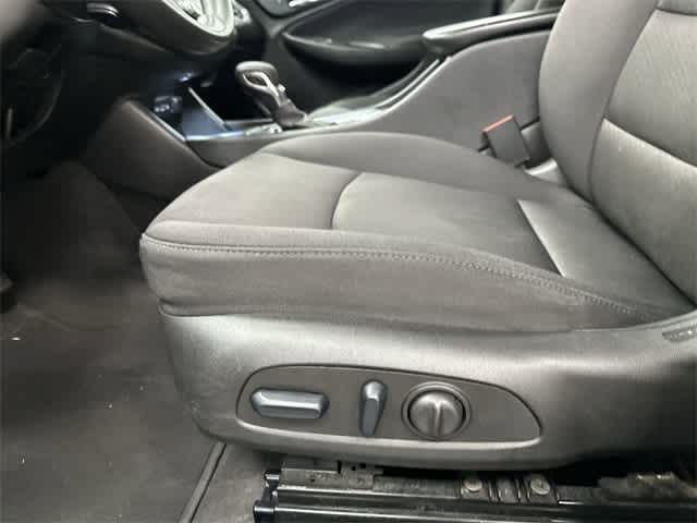 Thumbnail: 2024 Chevrolet Malibu - 26