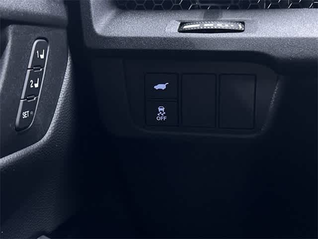 2025 Honda CR-V Sport-L 18