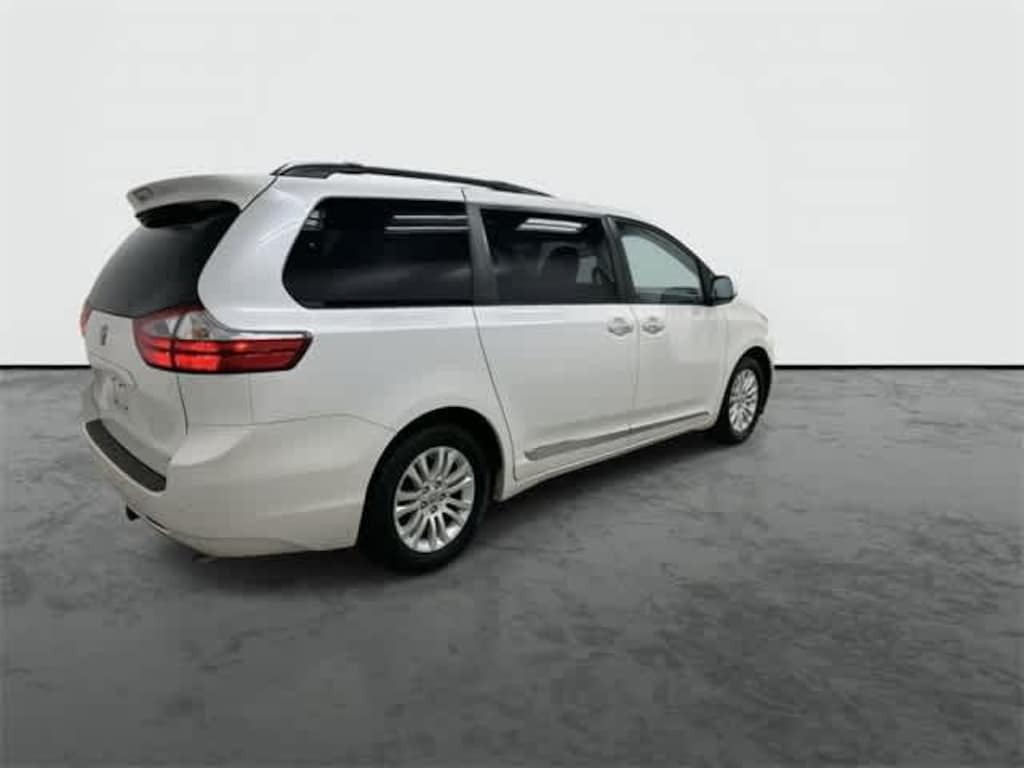 Used 2015 Toyota Sienna XLE Van