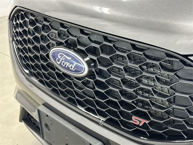 Thumbnail: 2019 Ford Edge - 31