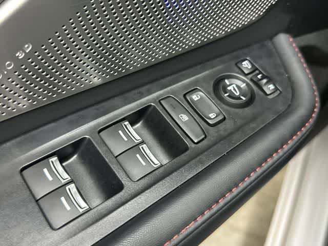 Thumbnail: 2025 Acura RDX - 20