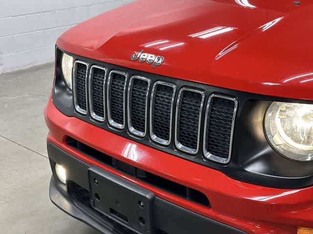 Thumbnail: 2019 Jeep Renegade - 28