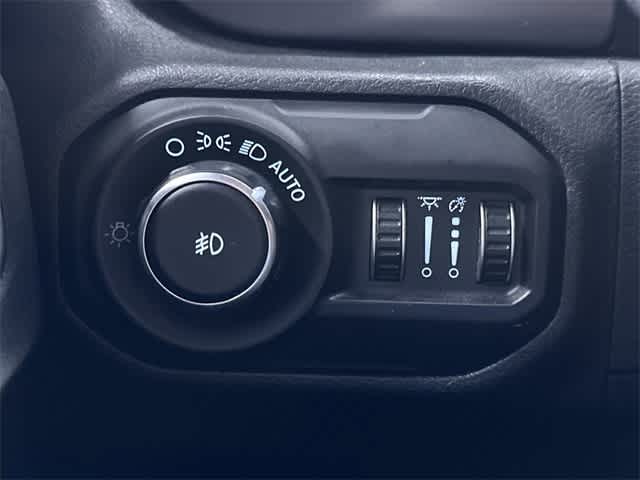 Thumbnail: 2018 Jeep Wrangler - 20