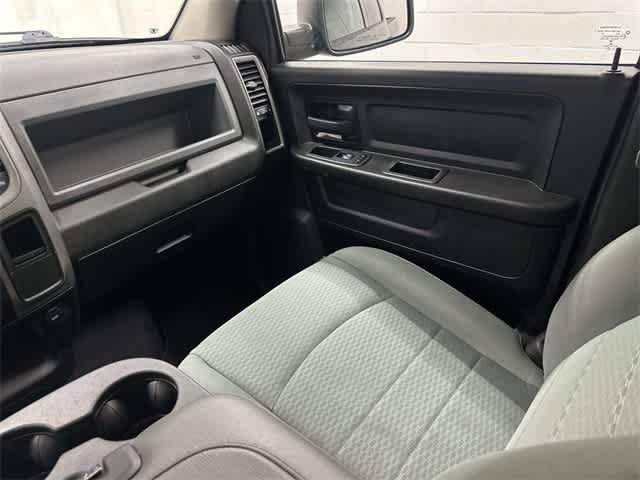 Thumbnail: 2020 RAM 1500 Classic - 13