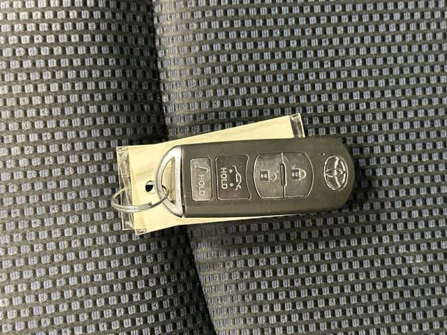 Thumbnail: 2018 Toyota Yaris iA - 32