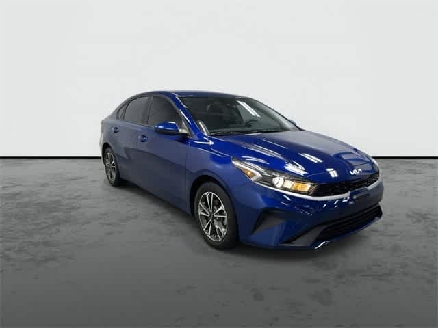 Thumbnail: 2023 Kia Forte - 6