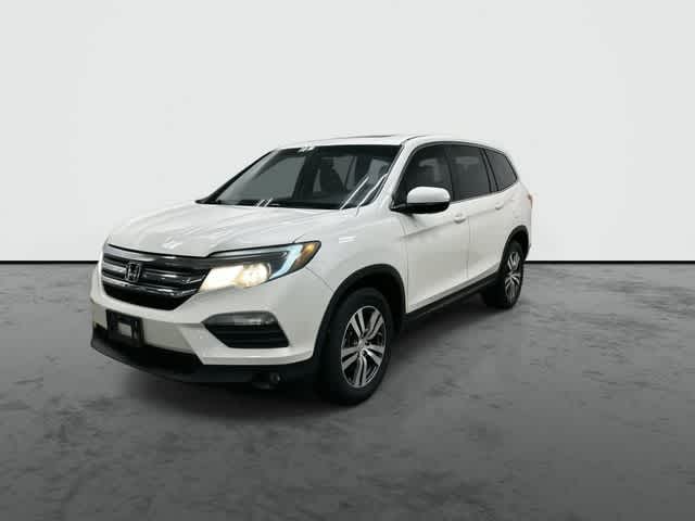 Thumbnail: 2017 Honda Pilot - 7
