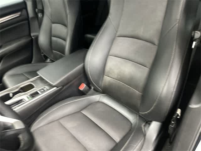 2019 Honda Accord Sport's photo