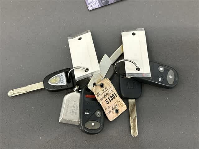 Thumbnail: 2005 Honda S2000 - 29