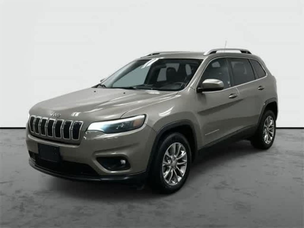 Used 2019 Jeep Cherokee Latitude Plus FWD SUV