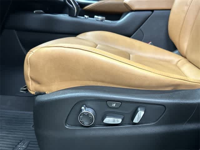 Thumbnail: 2019 Cadillac XT4 - 27