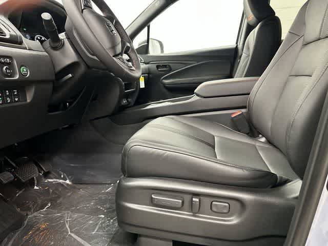 Thumbnail: 2025 Honda Ridgeline - 27