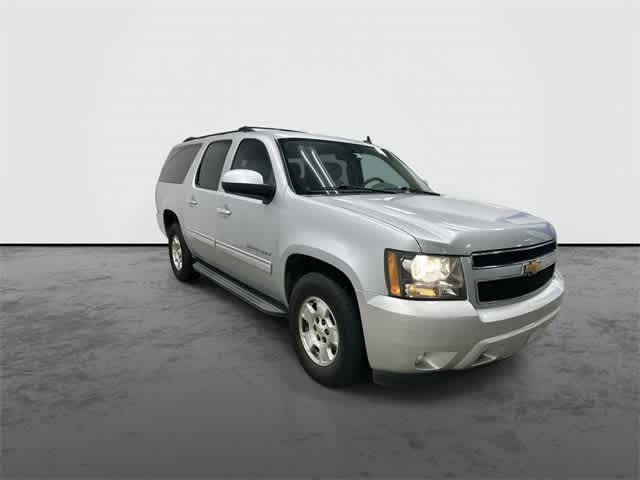 Thumbnail: 2013 Chevrolet Suburban - 6