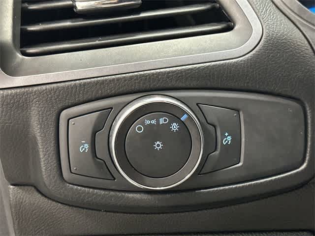 Thumbnail: 2018 Ford Edge - 19