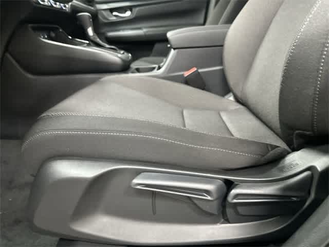 Thumbnail: 2026 Honda CR-V - 25