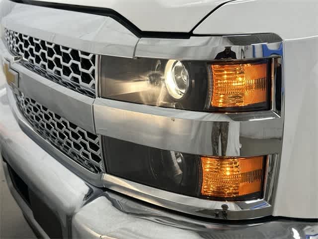 Thumbnail: 2019 Chevrolet Silverado 2500 - 31