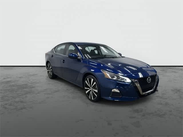2022 Nissan Altima SR 6