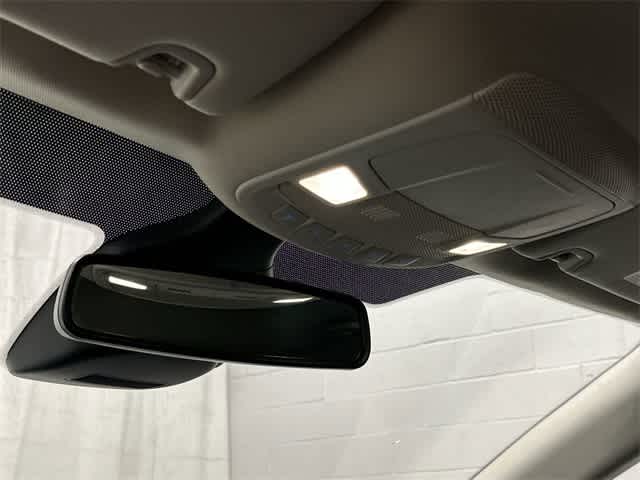 Thumbnail: 2022 Ford Edge - 21