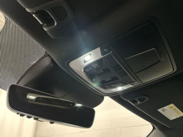 Thumbnail: 2025 Acura RDX - 21