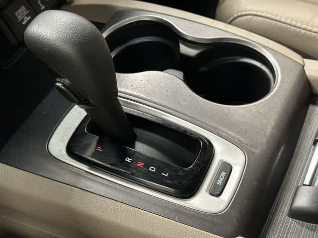 Thumbnail: 2017 Honda Pilot - 24