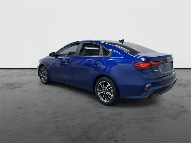 Thumbnail: 2023 Kia Forte - 9