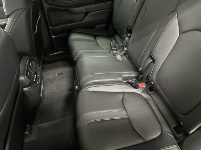 Thumbnail: 2026 Honda Pilot - 11