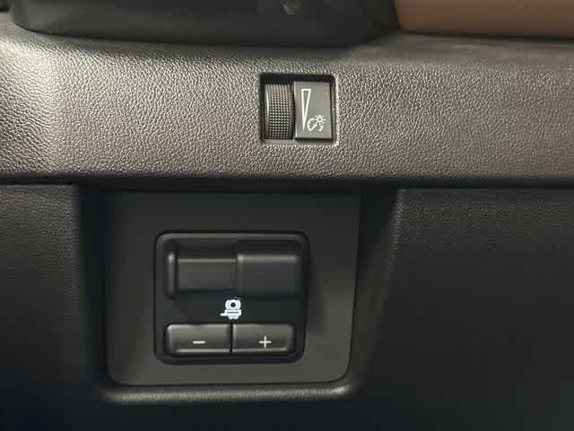 Thumbnail: 2023 GMC Canyon - 18