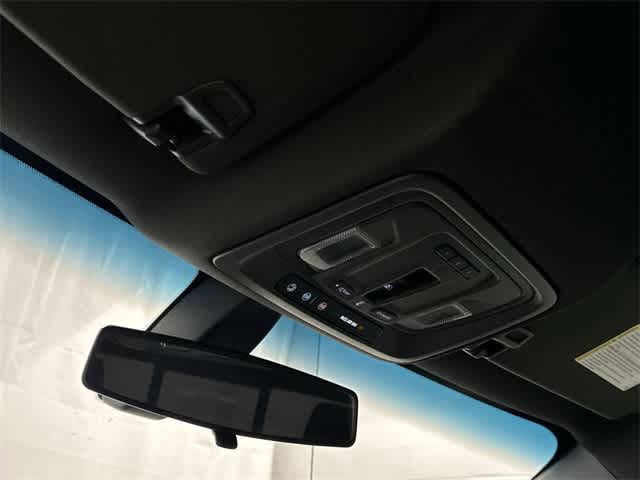 Thumbnail: 2020 Chevrolet Silverado 1500 - 21