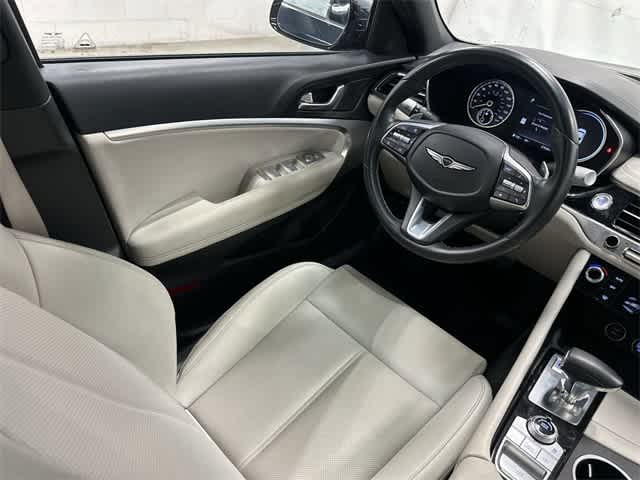 Thumbnail: 2024 Genesis G70 - 12