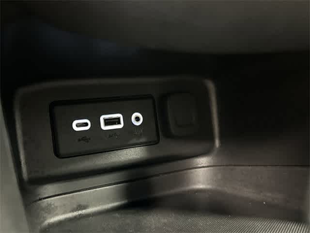 Thumbnail: 2024 Chevrolet Equinox - 25