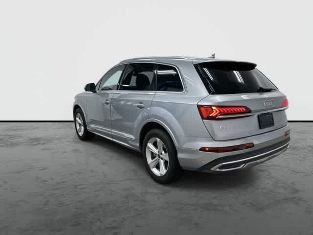 Used 2024 Audi Q7 45 Premium SUV