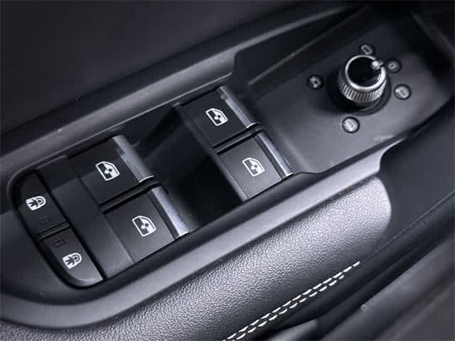 2023 Audi Q5 e Premium Plus 21
