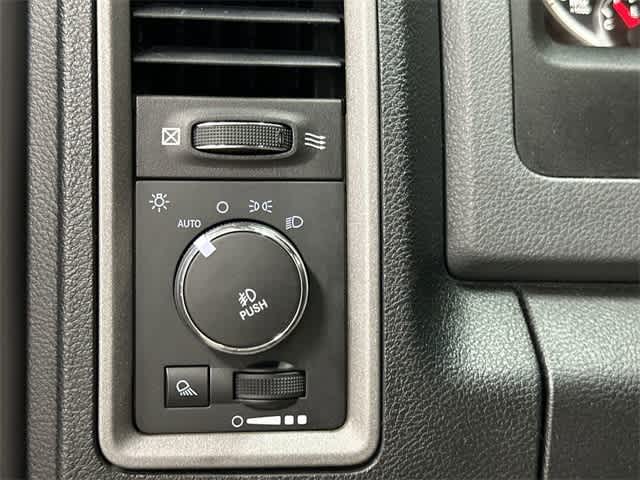 Thumbnail: 2014 RAM 1500 - 17