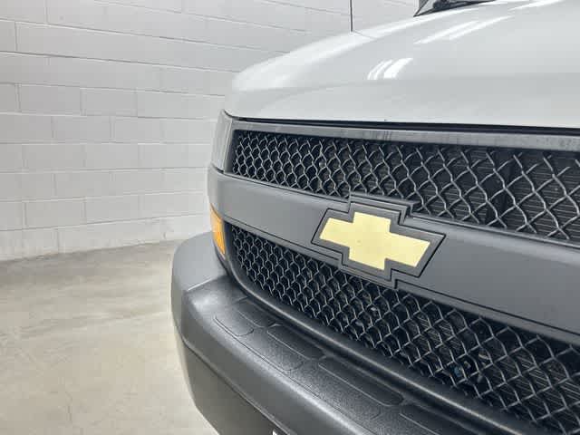 Thumbnail: 2019 Chevrolet Express - 29