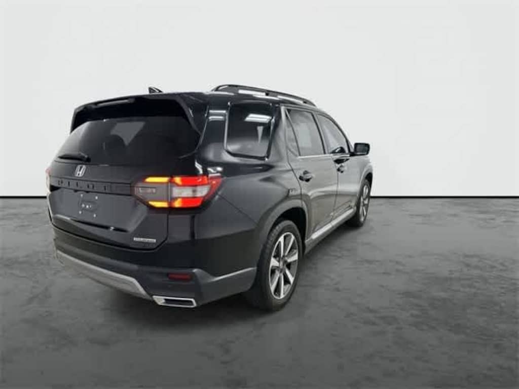 Certified 2023 Honda Pilot Touring SUV