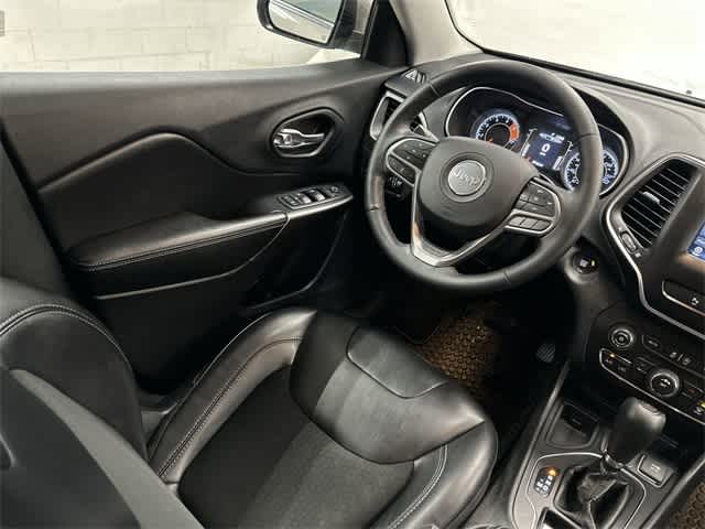 Thumbnail: 2019 Jeep Cherokee - 12