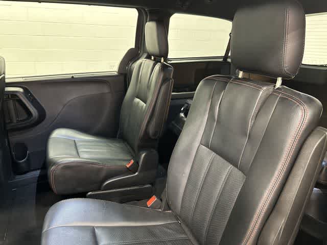 Thumbnail: 2019 Dodge Grand Caravan - 14