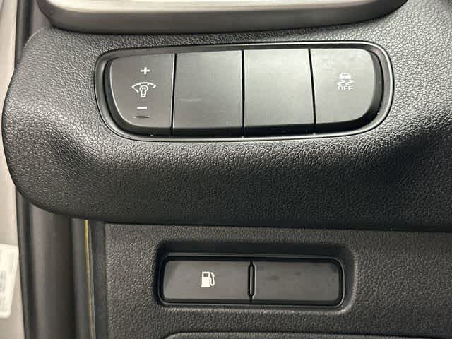 Thumbnail: 2017 Kia Sorento - 19