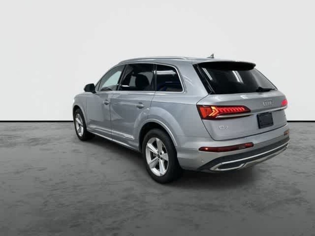 Used 2024 Audi Q7 45 Premium SUV