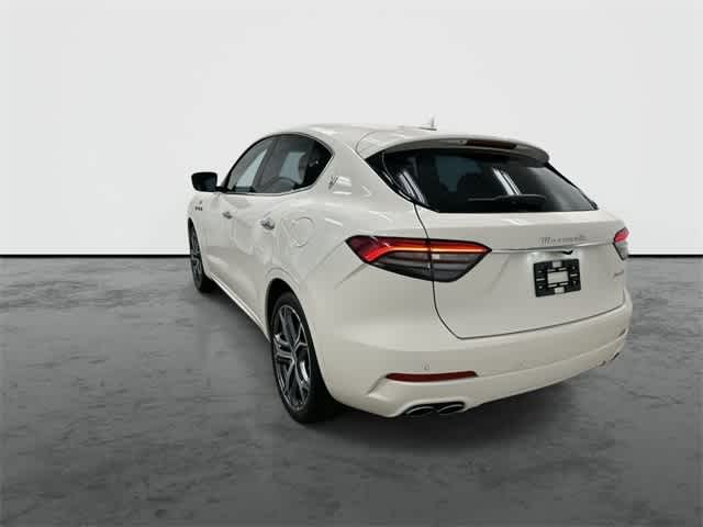 Thumbnail: 2023 Maserati Levante - 2