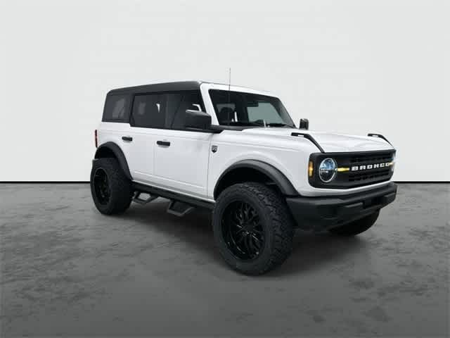 Thumbnail: 2025 Ford Bronco - 5