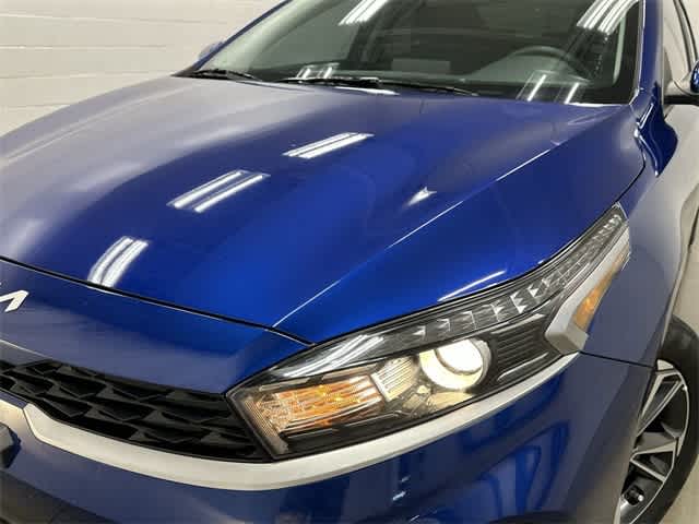 Thumbnail: 2023 Kia Forte - 31