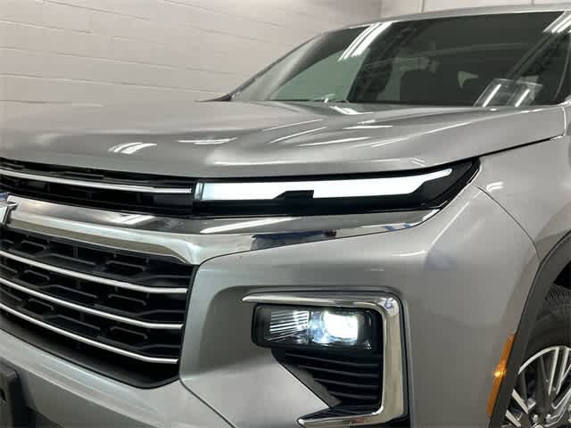 Thumbnail: 2026 Chevrolet Traverse - 32