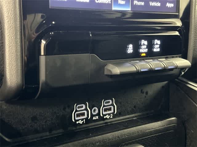 Thumbnail: 2025 RAM 1500 - 26