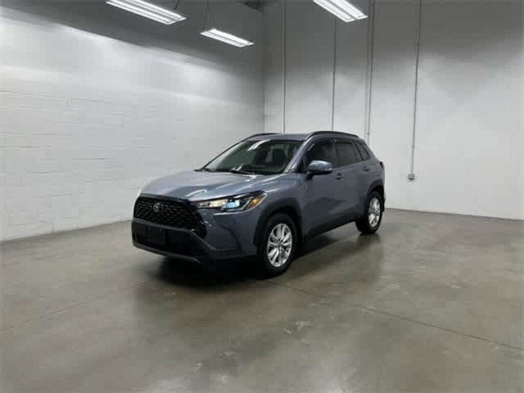 Used 2023 Toyota Corolla Cross LE SUV