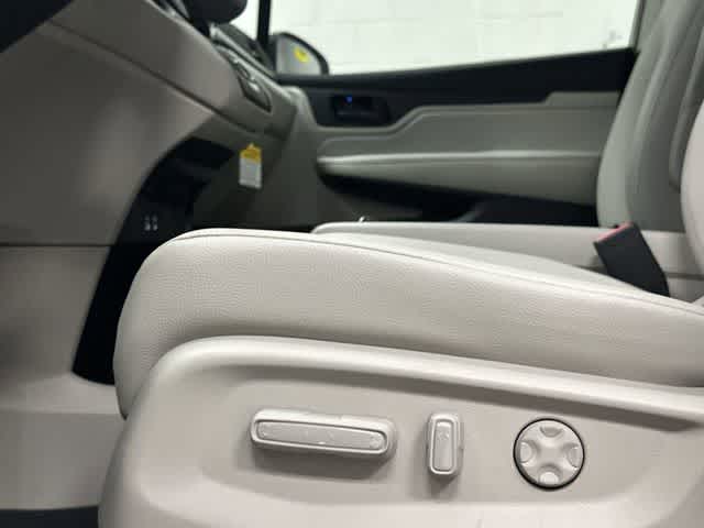 2026 Honda Odyssey EX-L - Photo 26