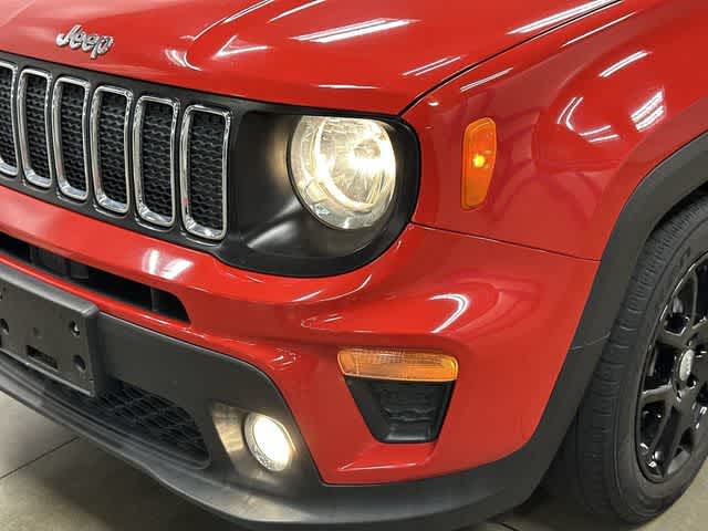 Thumbnail: 2019 Jeep Renegade - 29